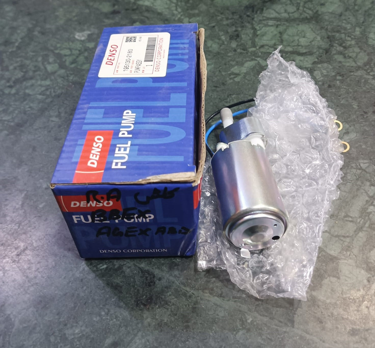 Denso Fuel pump For Suzuki Cultus , Alto etc